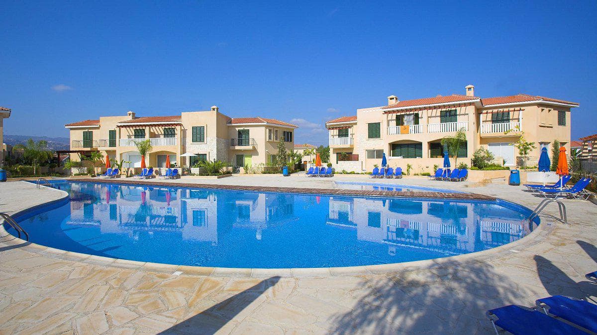 Complex of townhouses with swimming pools