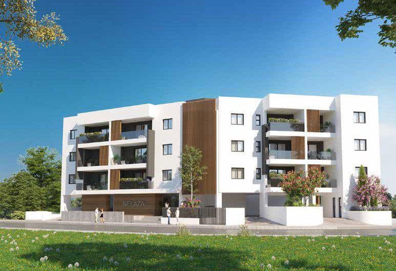 Low-rise residence close to a university and the city center