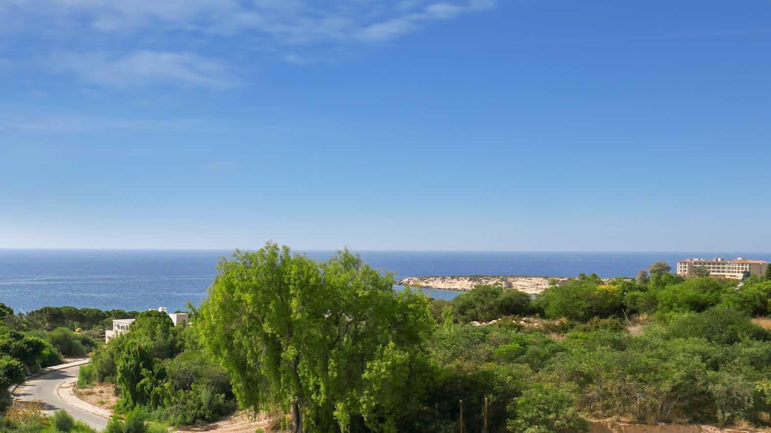 Residence with a swimming pool near the sea, Coral Bay