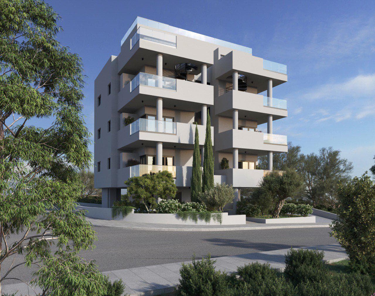 Small residential complex with terraces and parking spaces, in the prestigious area of Derineia