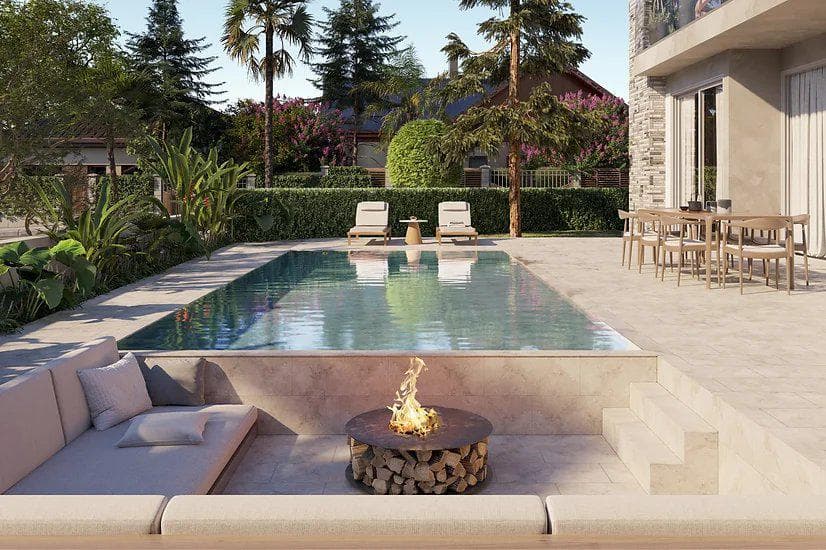 Villa with a swimming pool close to the beach