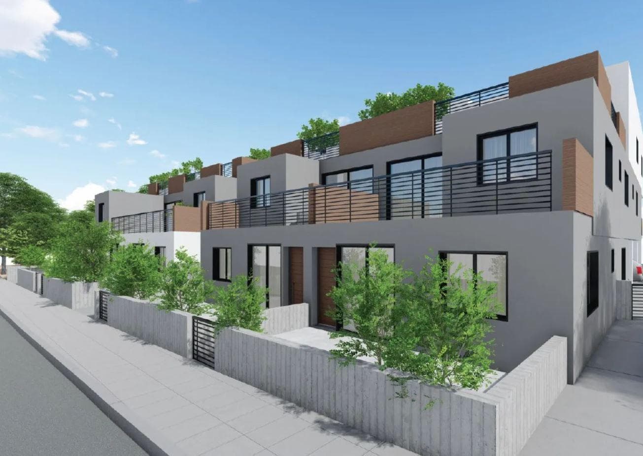 New low-rise residence with a parking, Derynia
