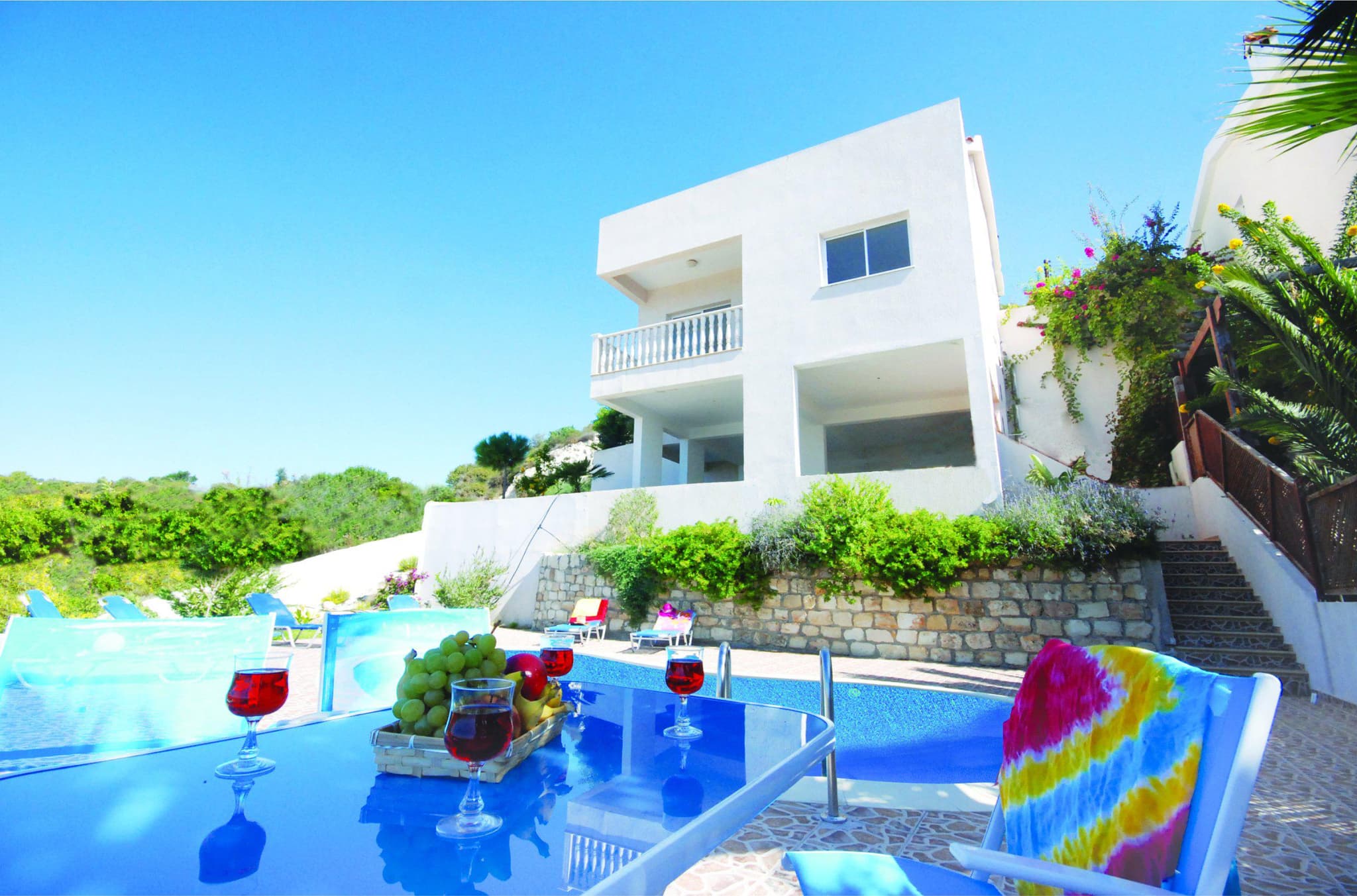 Villa with a swimming pool and a panoramic view