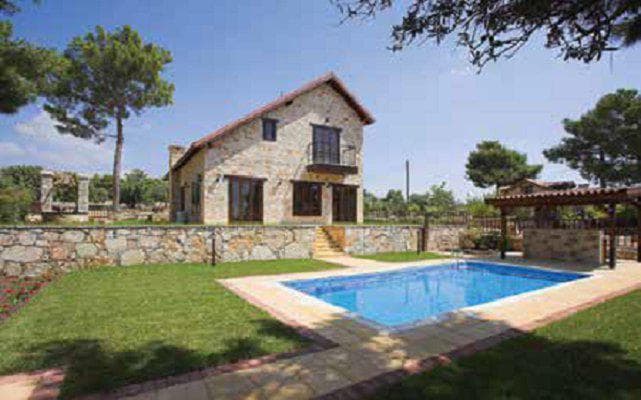 Complex of villas with swimming pools in a picturesque area, Souni