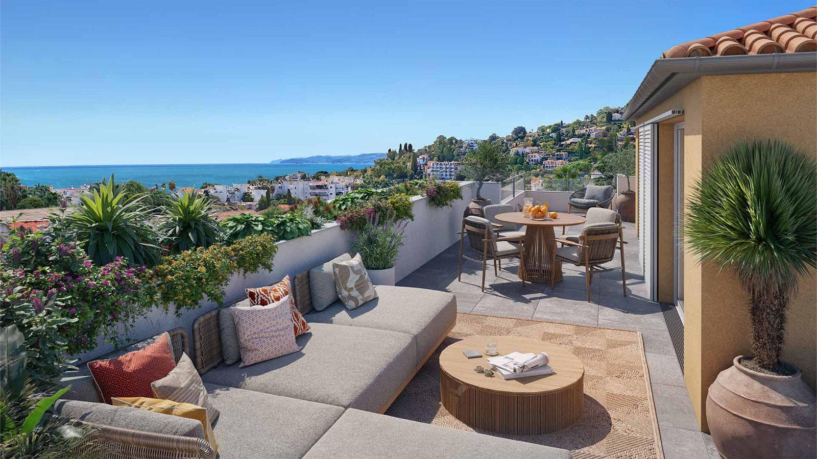 New residential complex with a swimming pool in Golfe-Juan, Cote d'Azur