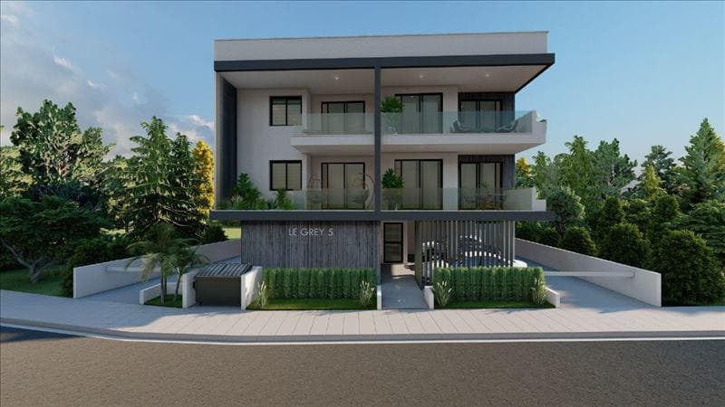 New residence in a quiet area, in the center of Livadia