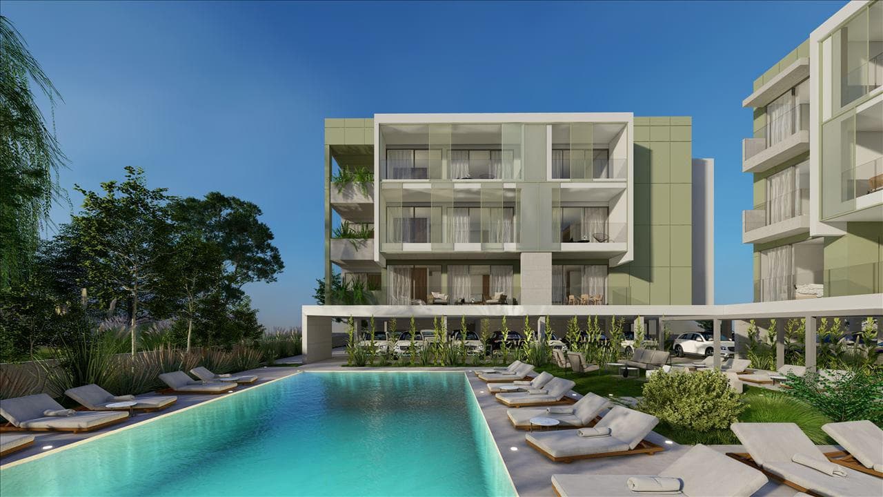 Low-rise residence with a swimming pool close to the sea and the center of Paphos